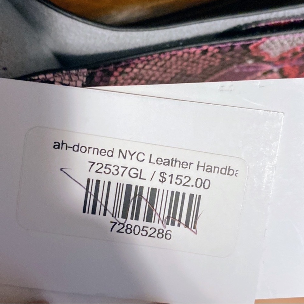 Ah-Dorned NYC Women’s Stamped Python Handbag - NWT!! - Picture 4 of 4